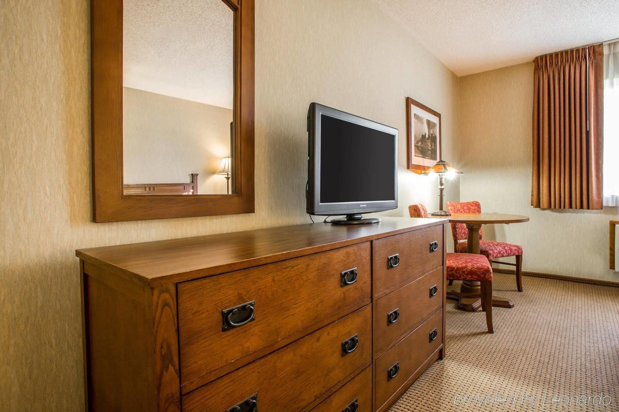 Quality Inn Ironwood Ngoại thất bức ảnh